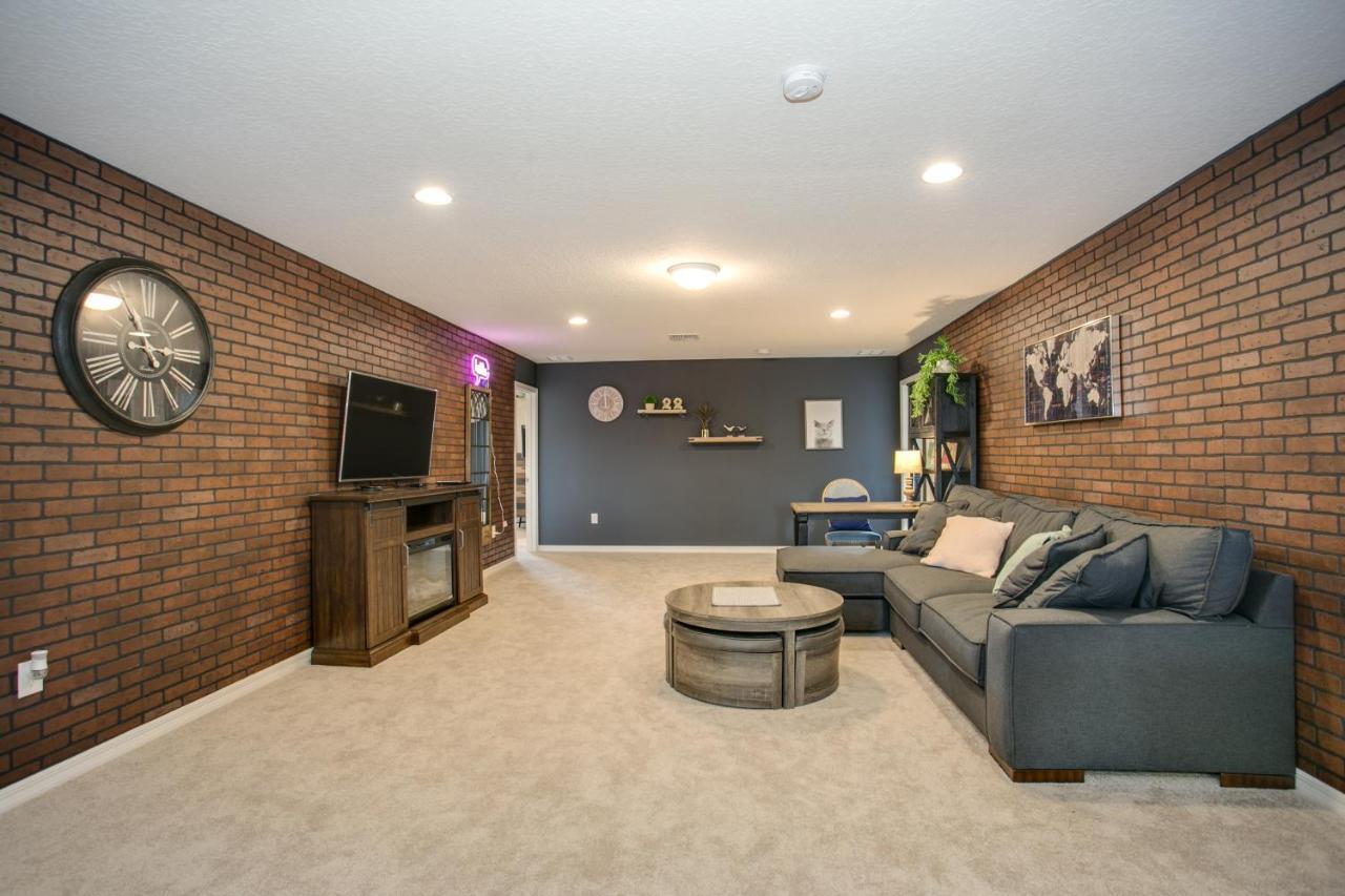 8 Bedroom, 6 Bathroom Upscale Villa Near All The Fun In Kissimmee Exterior foto
